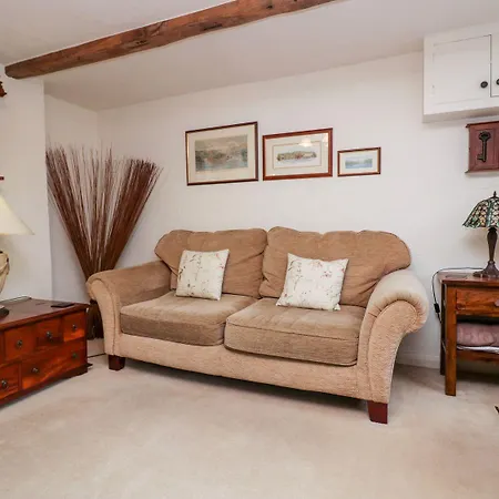 2 Bens Row * Ulverston