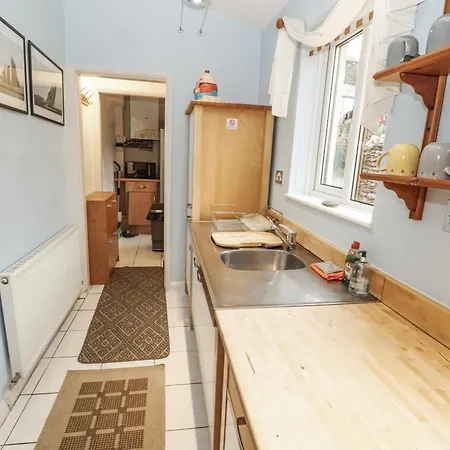 2 Bens Row * Ulverston