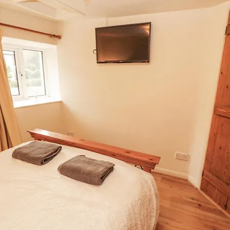 2 Bens Row * Ulverston